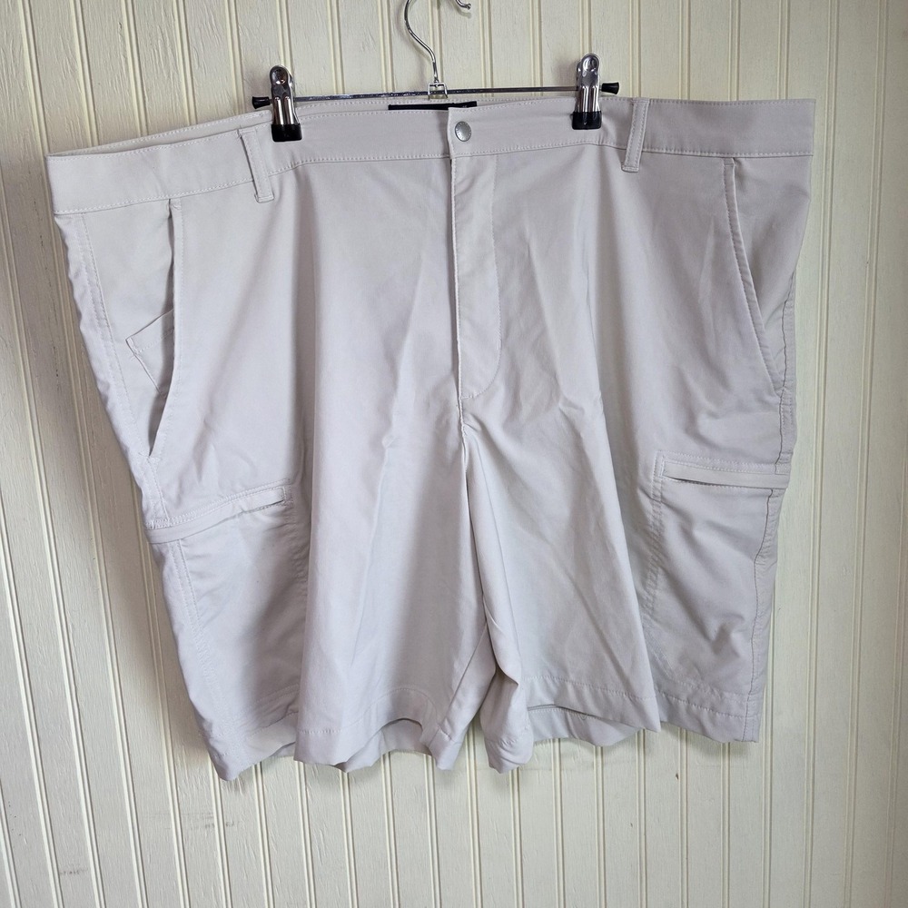 Chaps Cargo Shorts Mens 46 Beige Stretch Microfiber Flat Front Casual Pockets